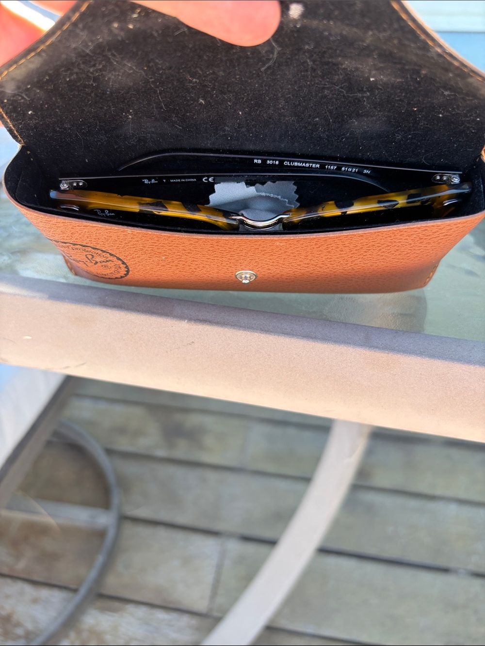 Ray-Ban Clubmaster Sunglasses - Black/Tortoise - Picture 6 of 6
